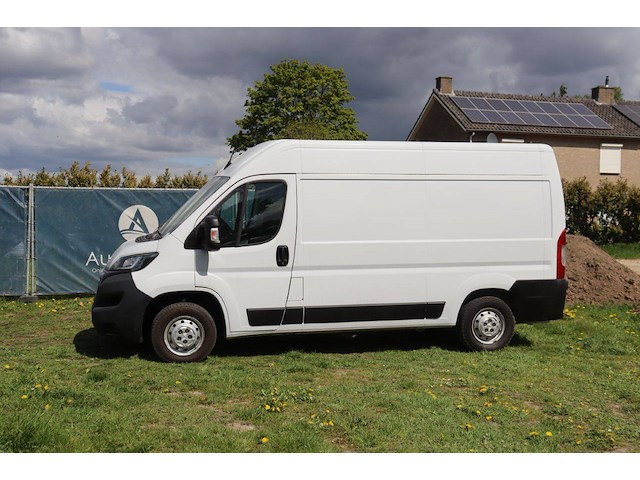 Bestelwagen peugeot boxer diesel 120pk 2021 - afbeelding 1 van  1