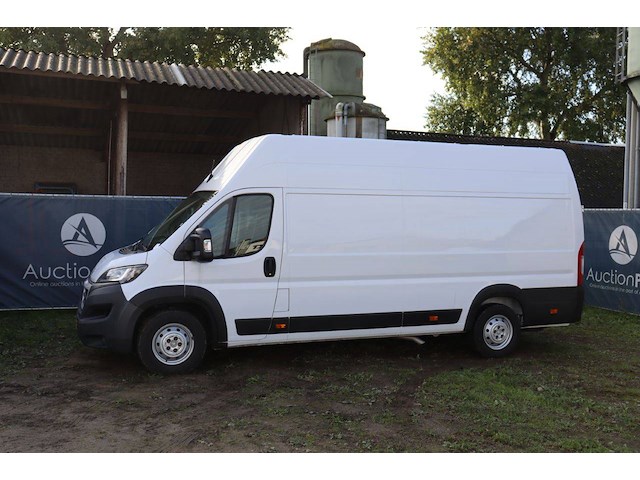 Bestelwagen peugeot boxer diesel 165pk 2021 - afbeelding 1 van  1
