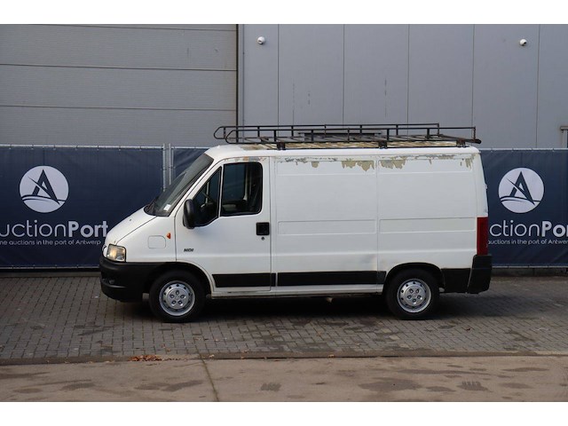 Bestelwagen peugeot boxer diesel 2006 - afbeelding 1 van  1