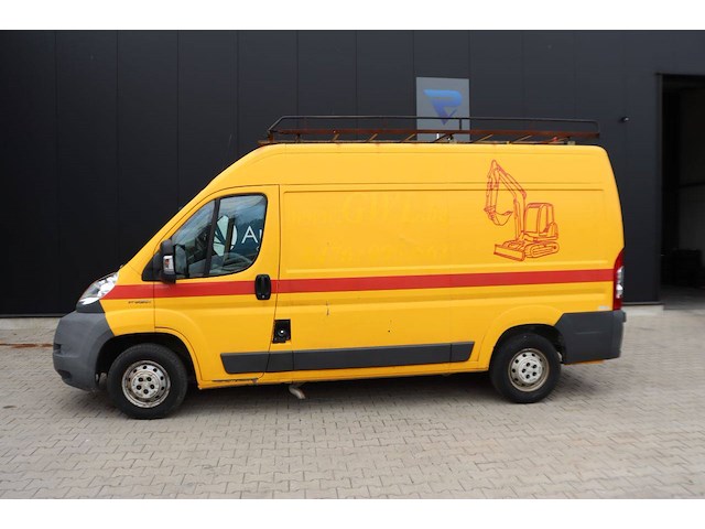 Bestelwagen peugeot boxer diesel - afbeelding 1 van  1