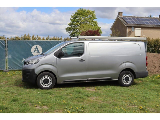 Bestelwagen peugeot expert diesel 123pk 2021 - afbeelding 1 van  1