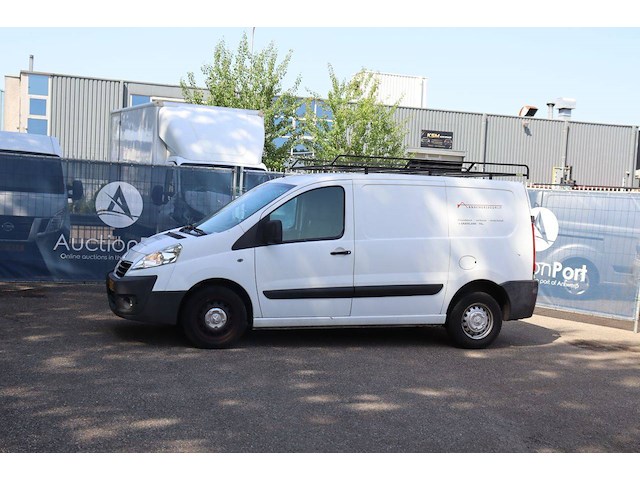 Bestelwagen peugeot expert diesel 2012 - afbeelding 1 van  1