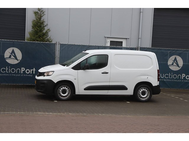 Bestelwagen peugeot partner diesel 102pk 2020 - afbeelding 1 van  1