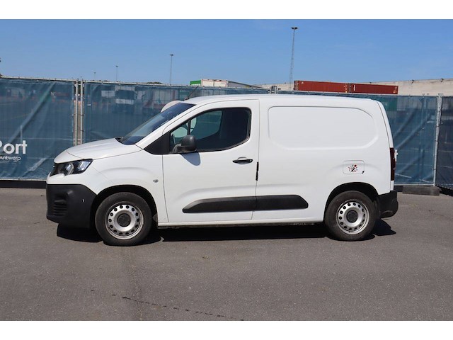 Bestelwagen peugeot partner diesel 131pk 2019 (marge) - afbeelding 1 van  1