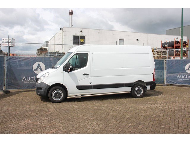 Bestelwagen renault master diesel 131pk 2018 - afbeelding 1 van  1