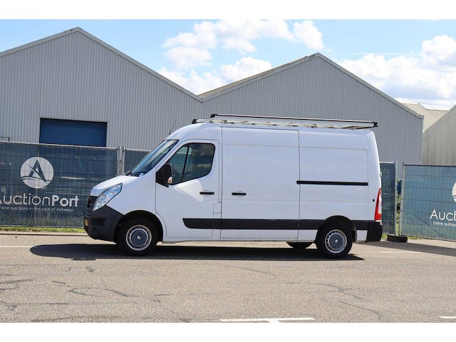 Bestelwagen renault master diesel 131pk 2018 - afbeelding 1 van  1