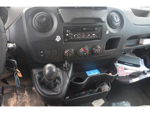 Bestelwagen renault master met zeil en slaapcabine,ch.nr. vf1vbu4f248646901, bj. 17-01-2017(litouwse nummerplaat) - afbeelding 7 van  33