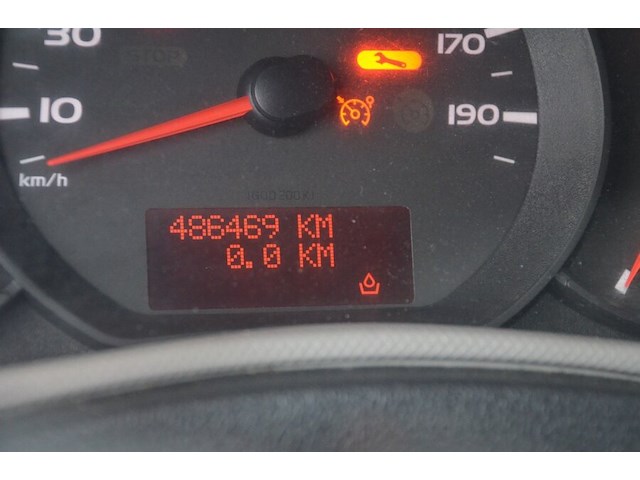 Bestelwagen renault master met zeil en slaapcabine,ch.nr. vf1vbu4f248646901, bj. 17-01-2017(litouwse nummerplaat) - afbeelding 13 van  33