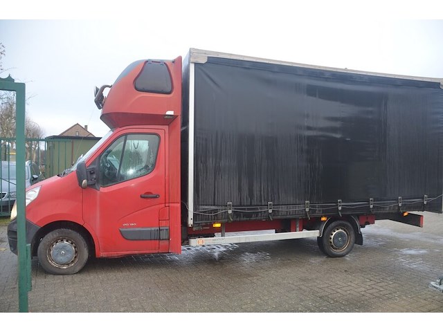 Bestelwagen renault master met zeil en slaapcabine,ch.nr. vf1vbu4f248646901, bj. 17-01-2017(litouwse nummerplaat) - afbeelding 27 van  33