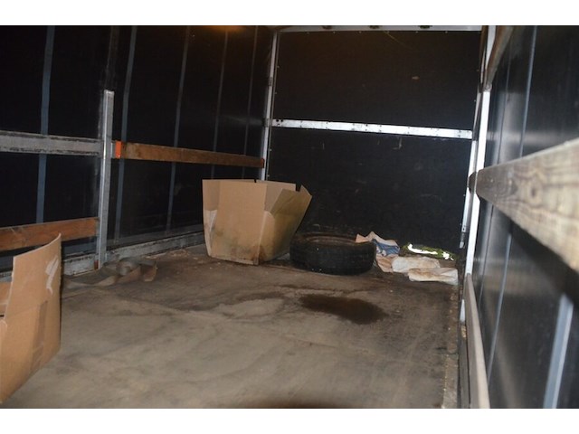 Bestelwagen renault master met zeil en slaapcabine,ch.nr. vf1vbu4f248646901, bj. 17-01-2017(litouwse nummerplaat) - afbeelding 31 van  33