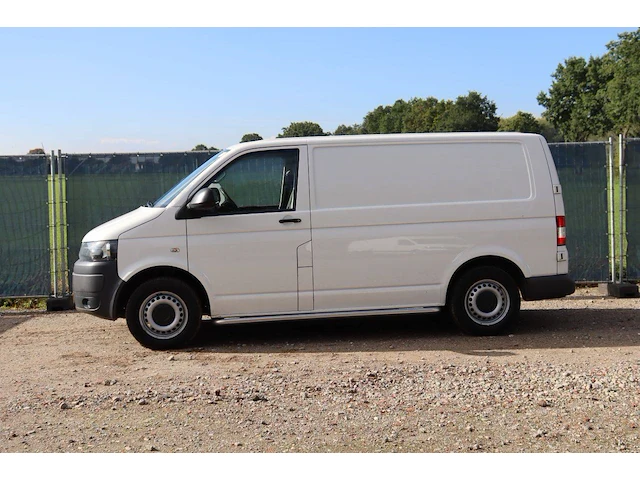 Bestelwagen volkswagen transporter diesel 140pk 2011 - afbeelding 1 van  1
