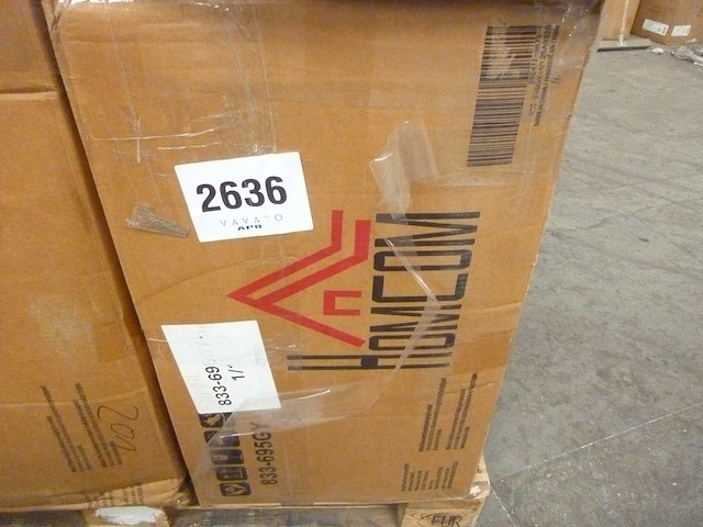 Bestoffeerde loungestoel met brede zitting - afbeelding 8 van  8