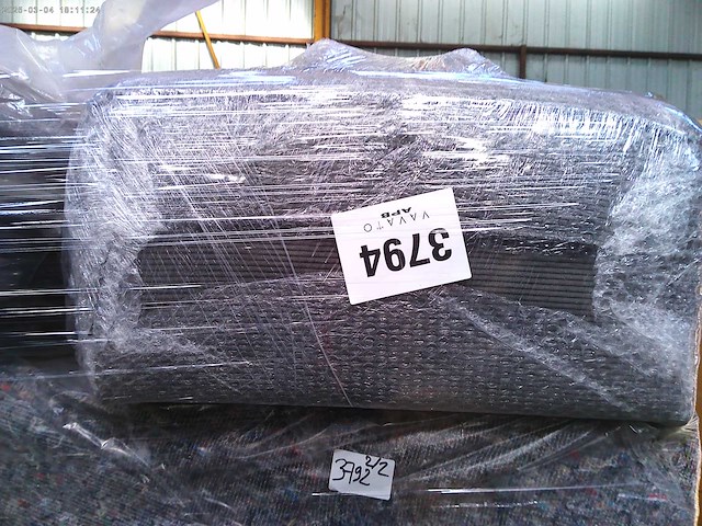 Bestoffeerde ottomaan - ribfluwel-antraciet - afbeelding 2 van  5