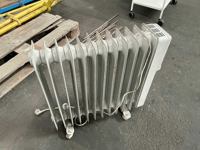 Bestron olie radiator - afbeelding 1 van  4