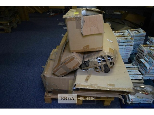 Bestway zwembad met filterpomp en trap - afbeelding 1 van  3