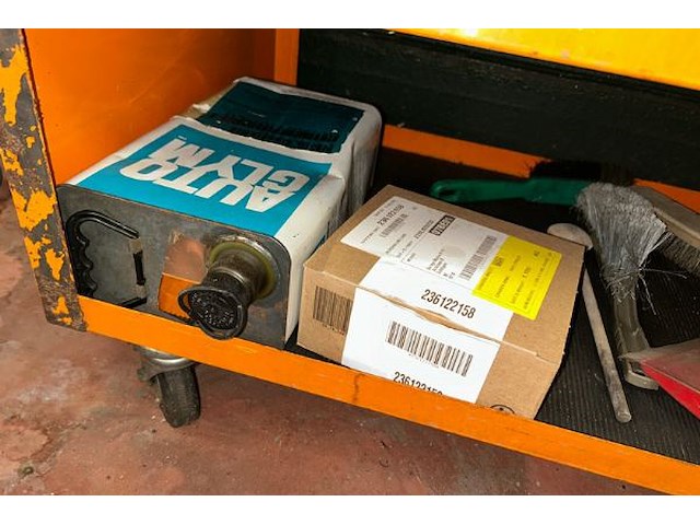 Beta gereedschapskar met inhoud - afbeelding 7 van  7