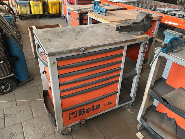 Beta super tank gereedschapswagen met bankschroef (2x) - afbeelding 2 van  3