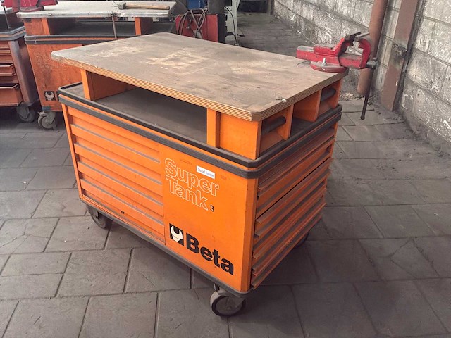 Beta super tank gereedschapswagen met bankschroef - afbeelding 2 van  4