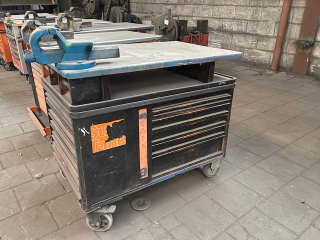 Beta super tank gereedschapswagen met bankschroef - afbeelding 1 van  5