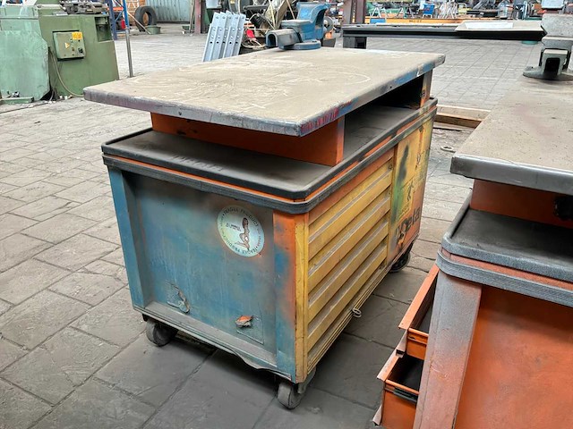 Beta super tank gereedschapswagen met bankschroef - afbeelding 2 van  5