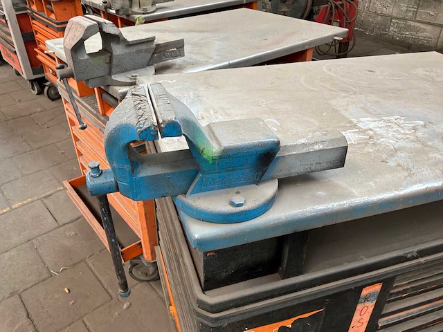 Beta super tank gereedschapswagen met bankschroef - afbeelding 4 van  5