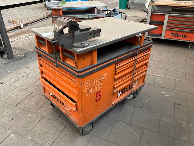 Beta super tank gereedschapswagen met bankschroef - afbeelding 1 van  9