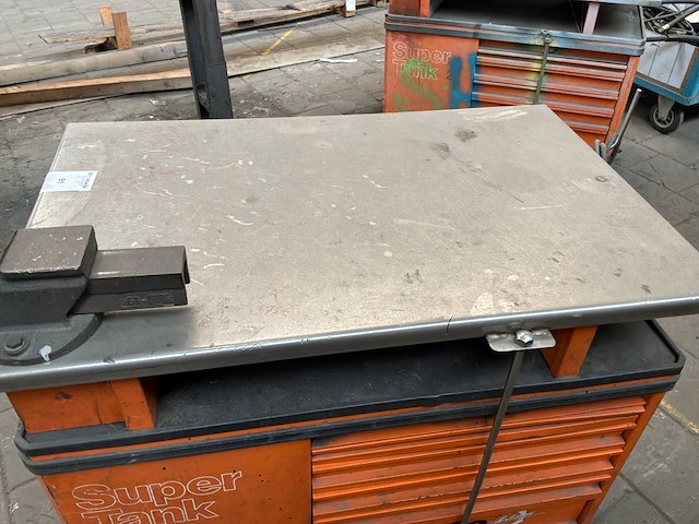 Beta super tank gereedschapswagen met bankschroef - afbeelding 6 van  9