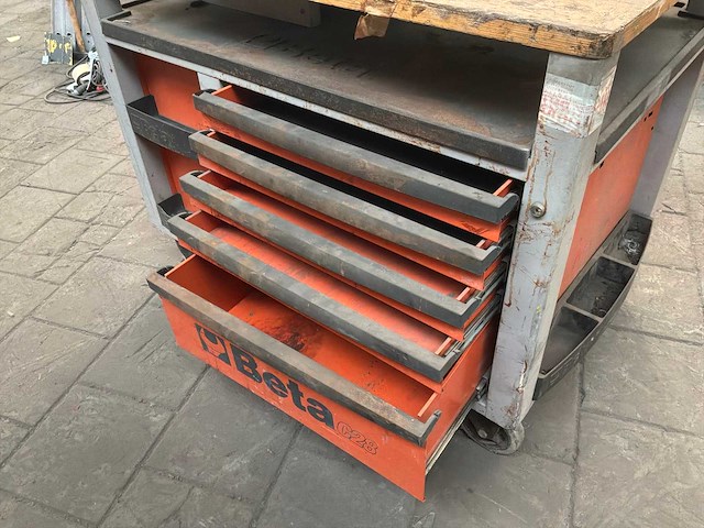 Beta super tank gereedschapswagen met bankschroef - afbeelding 3 van  6