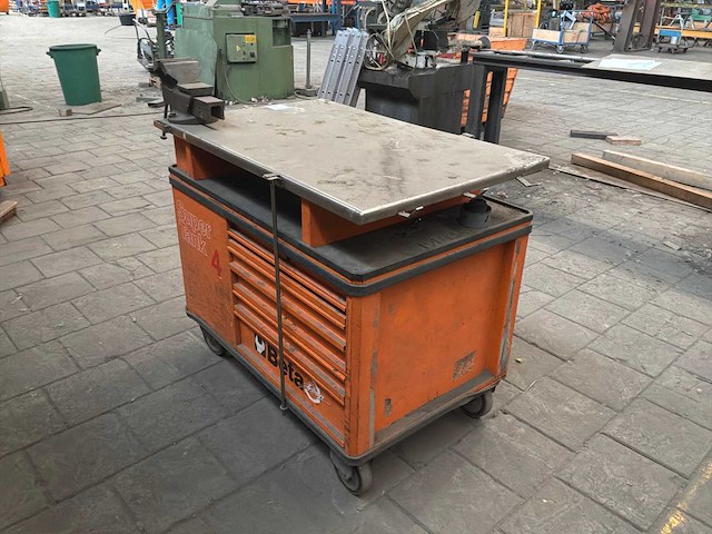 Beta super tank gereedschapswagen met bankschroef - afbeelding 2 van  6