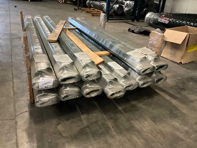 Betafence bekaclip posts tuinpaal (60x) - afbeelding 2 van  4