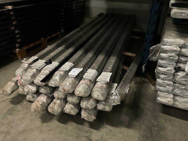 Betafence bracepost tuinpaal (105x) - afbeelding 1 van  4