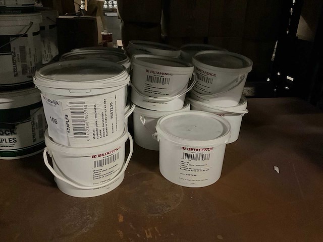 Betafence emmers krammen (15x) - afbeelding 1 van  3