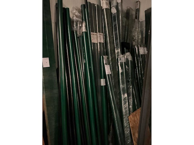 Betafence partij diverse tuinpalen - afbeelding 4 van  6