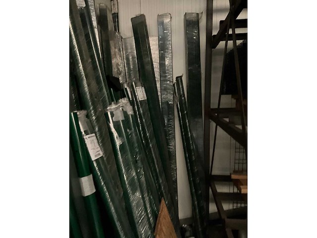 Betafence partij diverse tuinpalen - afbeelding 6 van  6