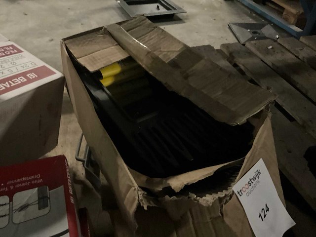 Betafence partij tuinhek toebehoren - afbeelding 4 van  8