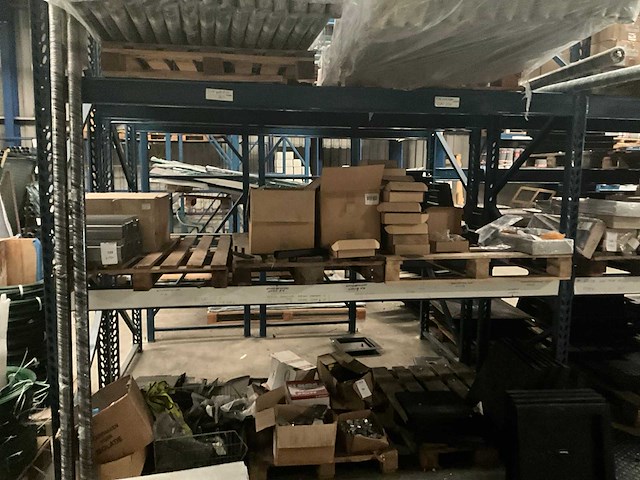 Betafence partij tuinhek toebehoren - afbeelding 1 van  9