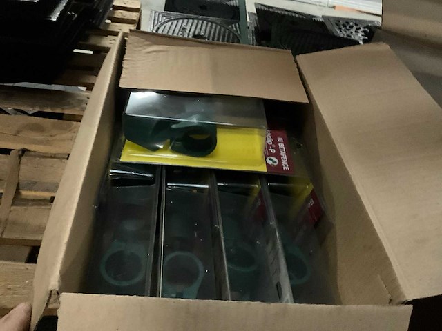 Betafence partij tuinhek toebehoren - afbeelding 4 van  7