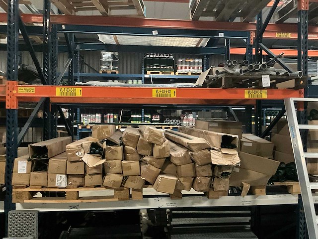 Betafence partij tuinhek toebehoren - afbeelding 1 van  7