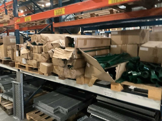 Betafence partij tuinhek toebehoren - afbeelding 2 van  7