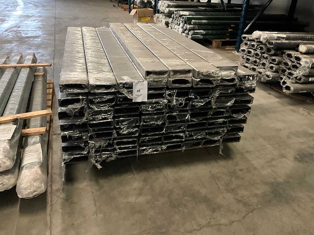 Betafence post zenturo int tuinpaal (60x) - afbeelding 2 van  7