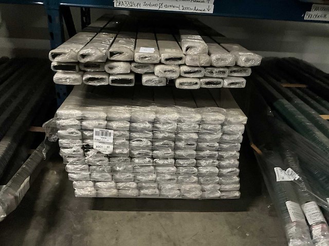 Betafence zenturo int tuinpaal (100x) - afbeelding 2 van  4