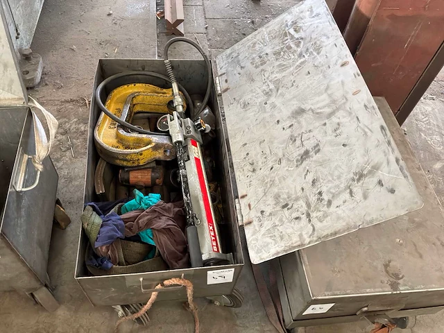 Betex arp702 hydraulische pers - afbeelding 1 van  3