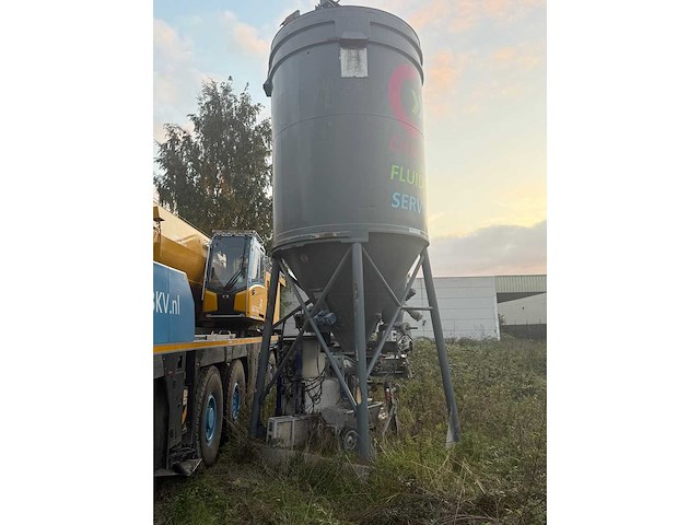 Beton silo - betonsilo - afbeelding 8 van  8