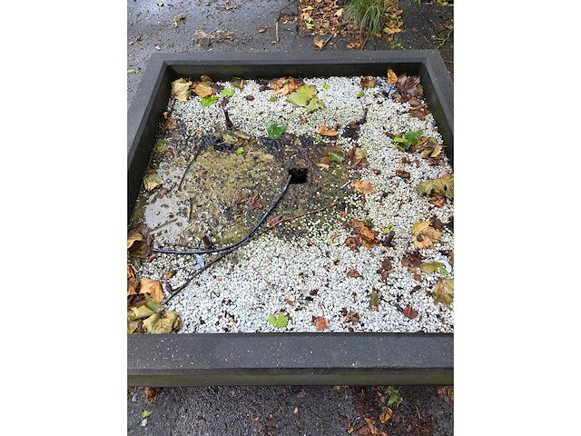 Beton sokkel met anker - afbeelding 3 van  4