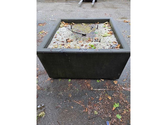 Beton sokkel met anker - afbeelding 2 van  4