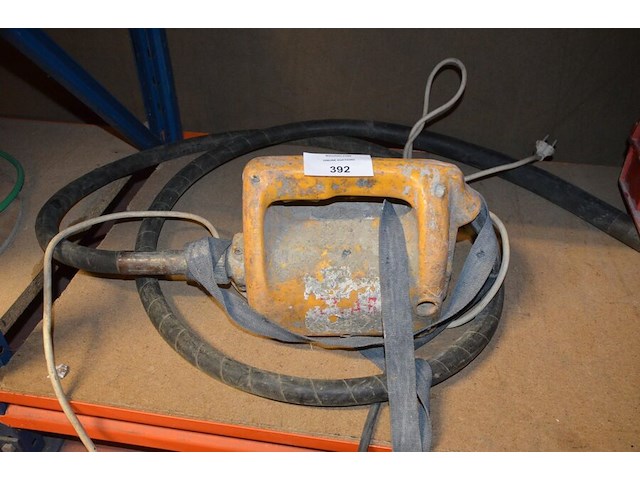 Beton tril naald, accu boorhamer hilti te7a in koffer met lader en accu (defect) - afbeelding 4 van  10