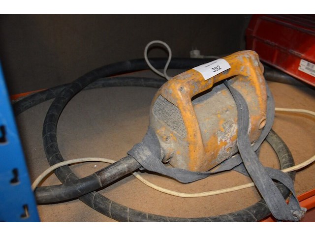 Beton tril naald, accu boorhamer hilti te7a in koffer met lader en accu (defect) - afbeelding 6 van  10