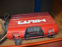 Beton tril naald, accu boorhamer hilti te7a in koffer met lader en accu (defect) - afbeelding 7 van  10