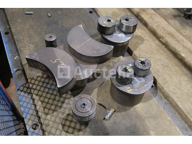 Betonbeton staal sneden en buigen lijn pedax metamatic 28 - afbeelding 10 van  65