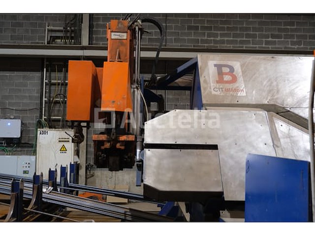 Betonbeton staal sneden en buigen lijn pedax metamatic 28 - afbeelding 33 van  65